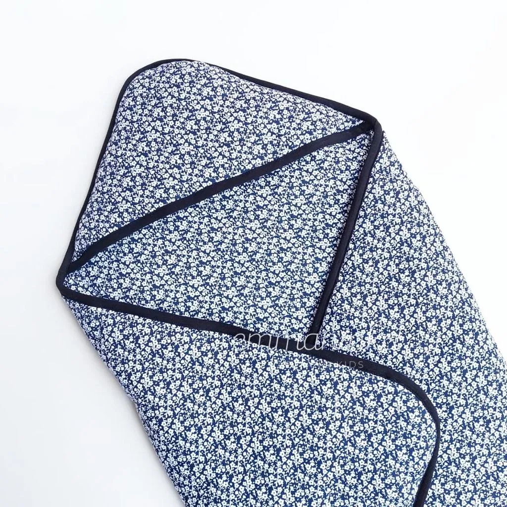 Hoodie Blanket - Flowers Navy
