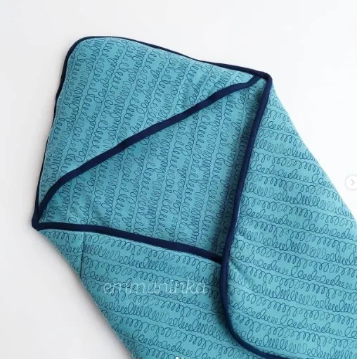Hoodie Blanket - Tosca